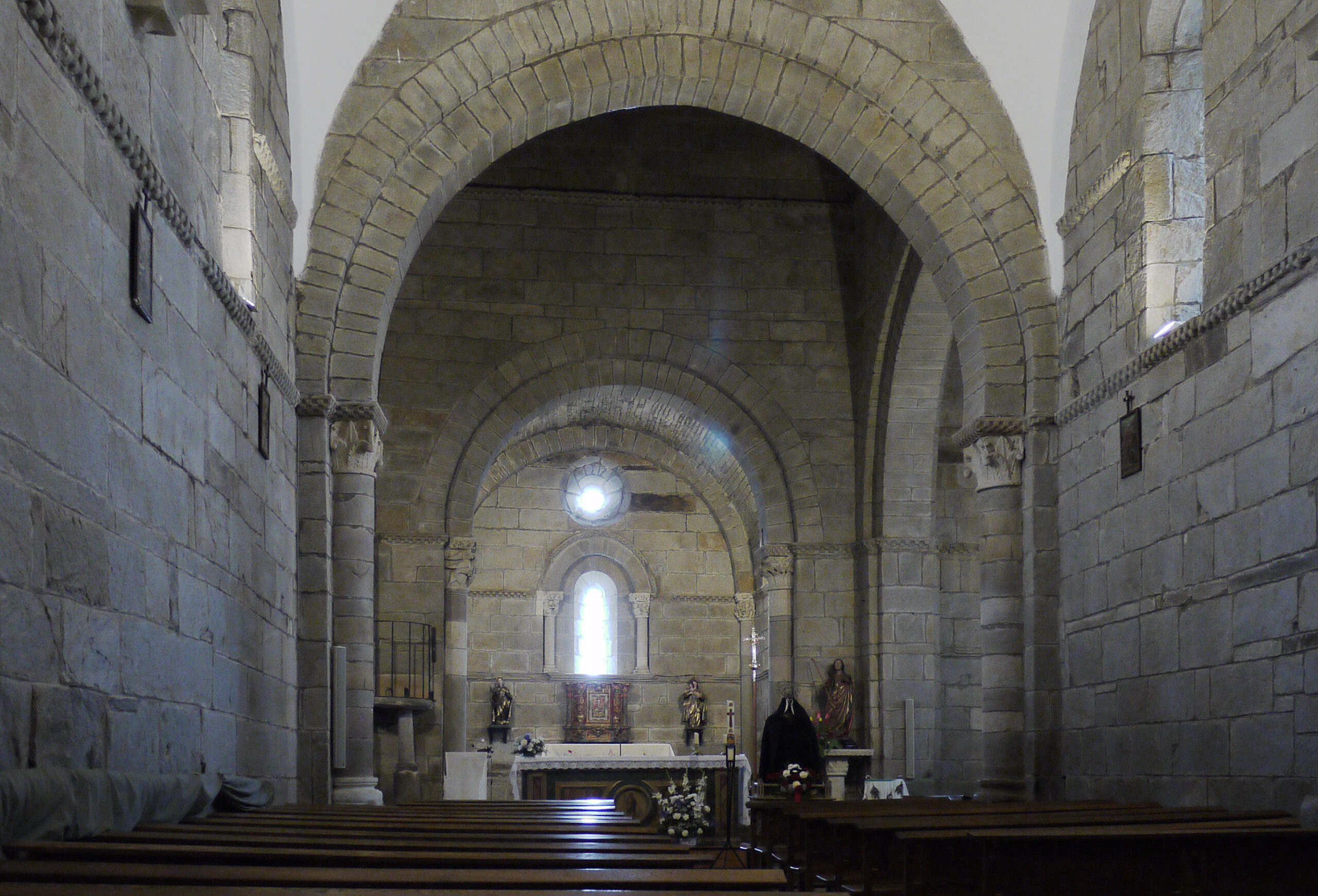 Iglesia de Santa Marta de Tera en Camarzana de Tera