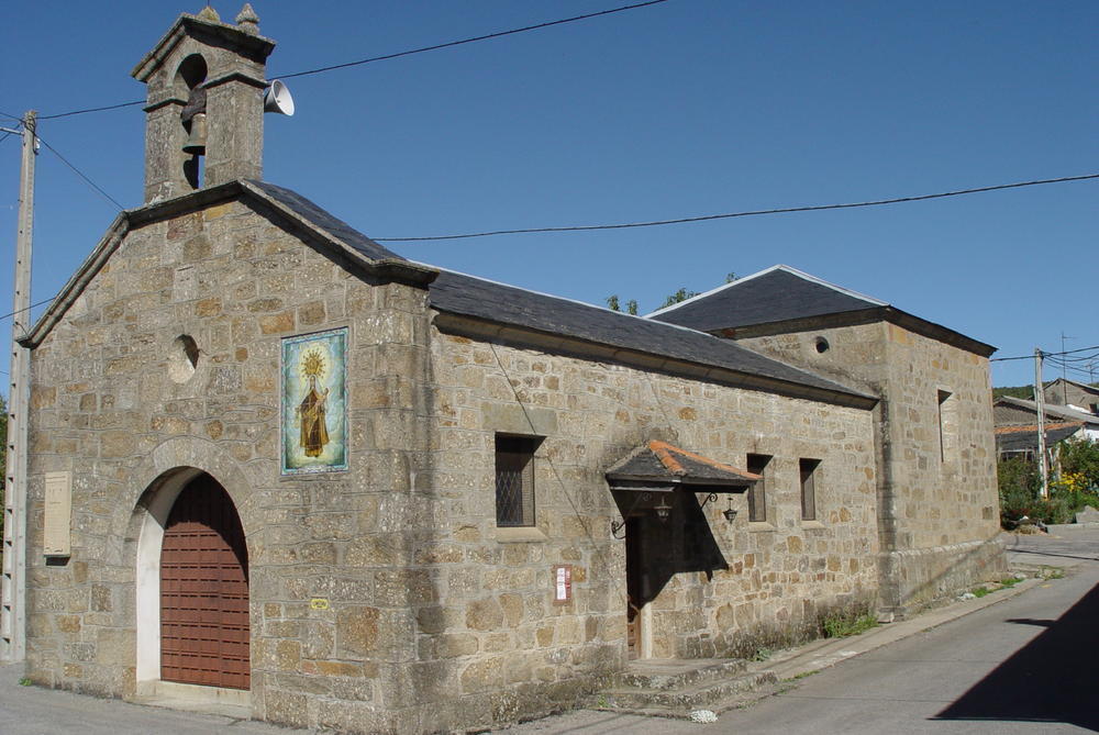 Ermita de Nuestra Señora del Carmen en Asturianos