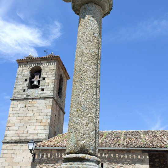 La iglesia de San Blas en Oliva de Plasencia