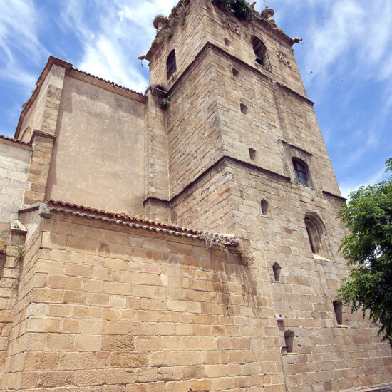 la parroquia de Nuestra Señora de la Asunción en Casar de Cáceres